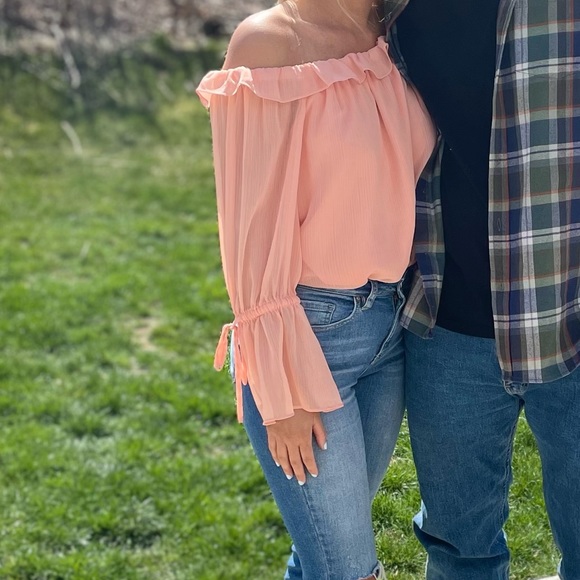 Halston blouse - Picture 1 of 3